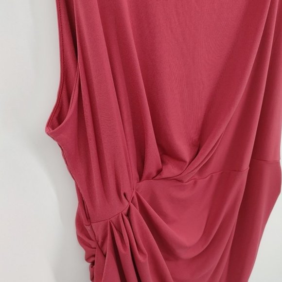 Le Chateau  asymmetrical dress - Picture 4 of 8